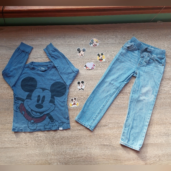 Gap Mickey outfit 5t - Picture 4 of 16